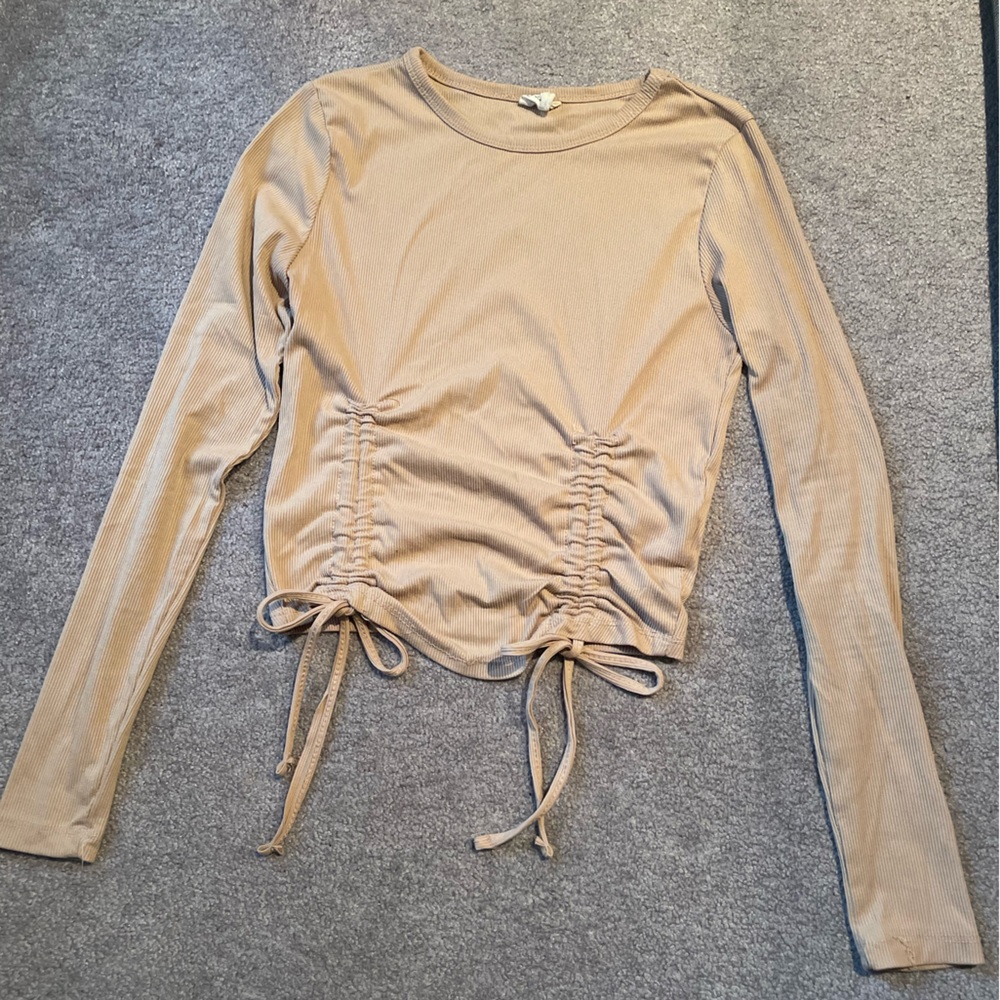 Beige Drawstring Longsleeve Croptop Size: S